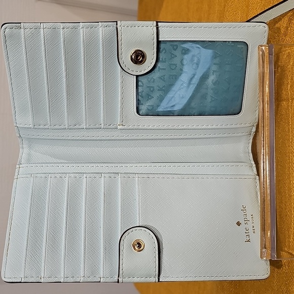 Kate Spade, Laurel Way Stacy Wallet, EUC - Picture 7 of 16
